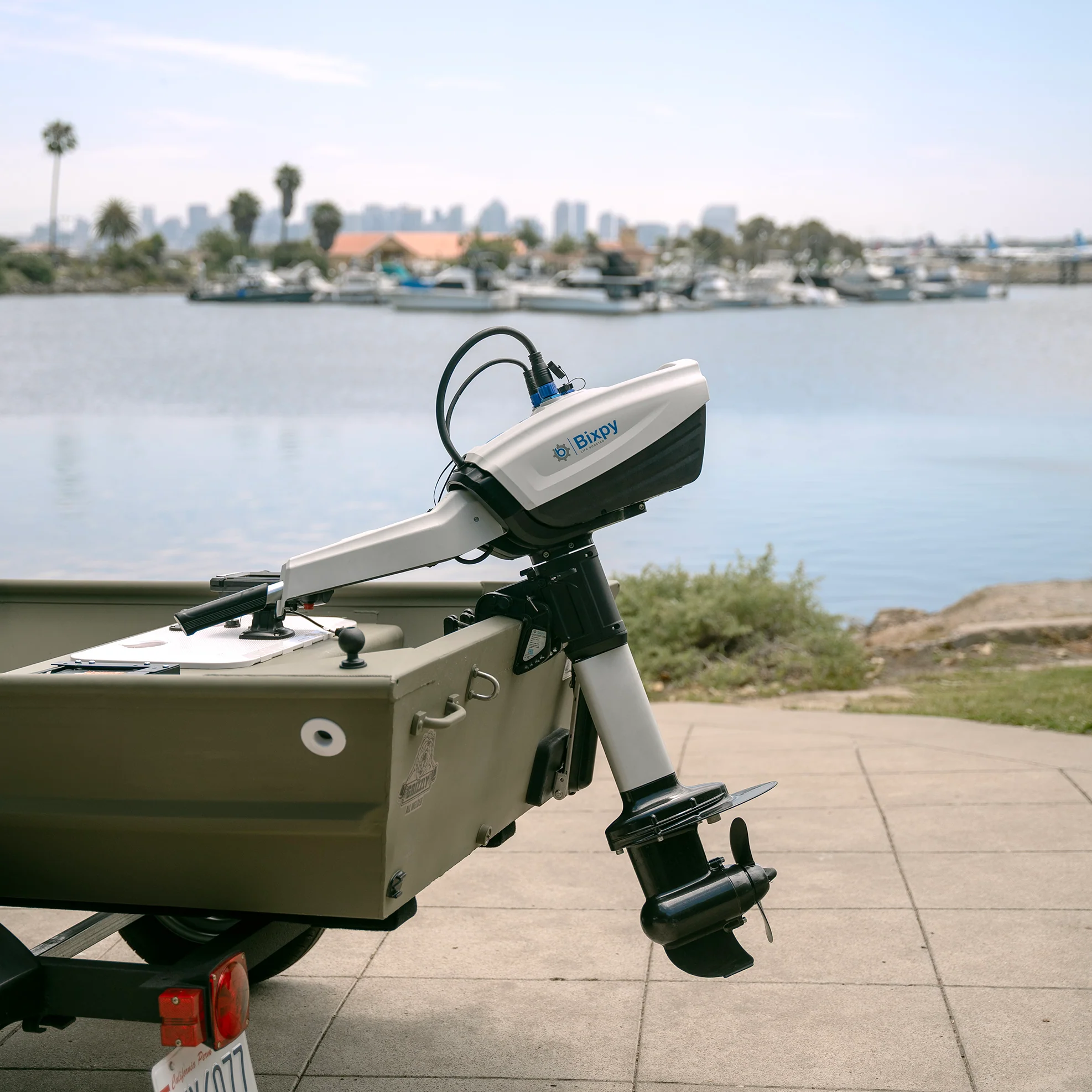 Bixpy N-3 Outboard Motor and Battery Kit - Image 3